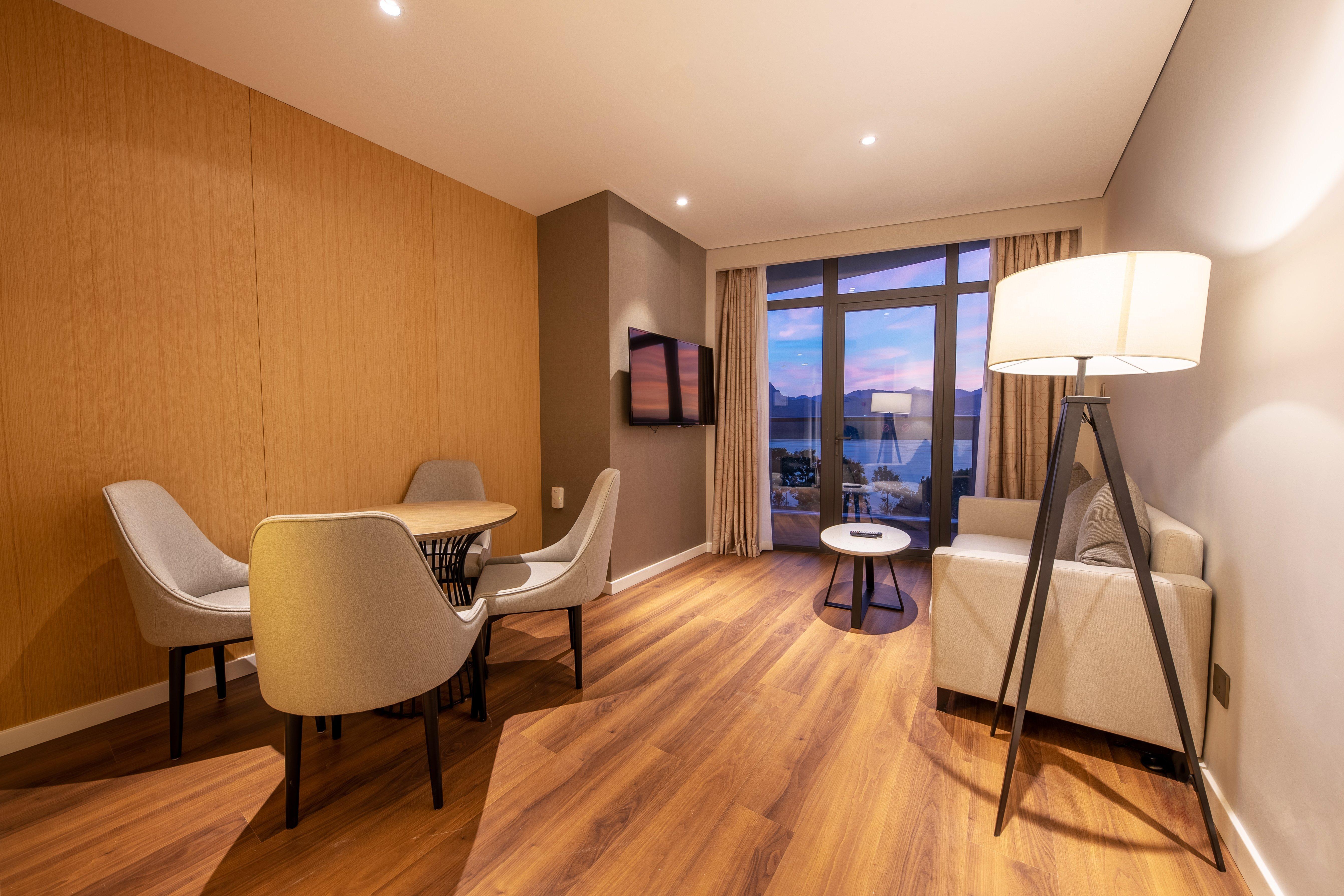 Holiday Inn Express Yichang Riverside By Ihg Exterior photo