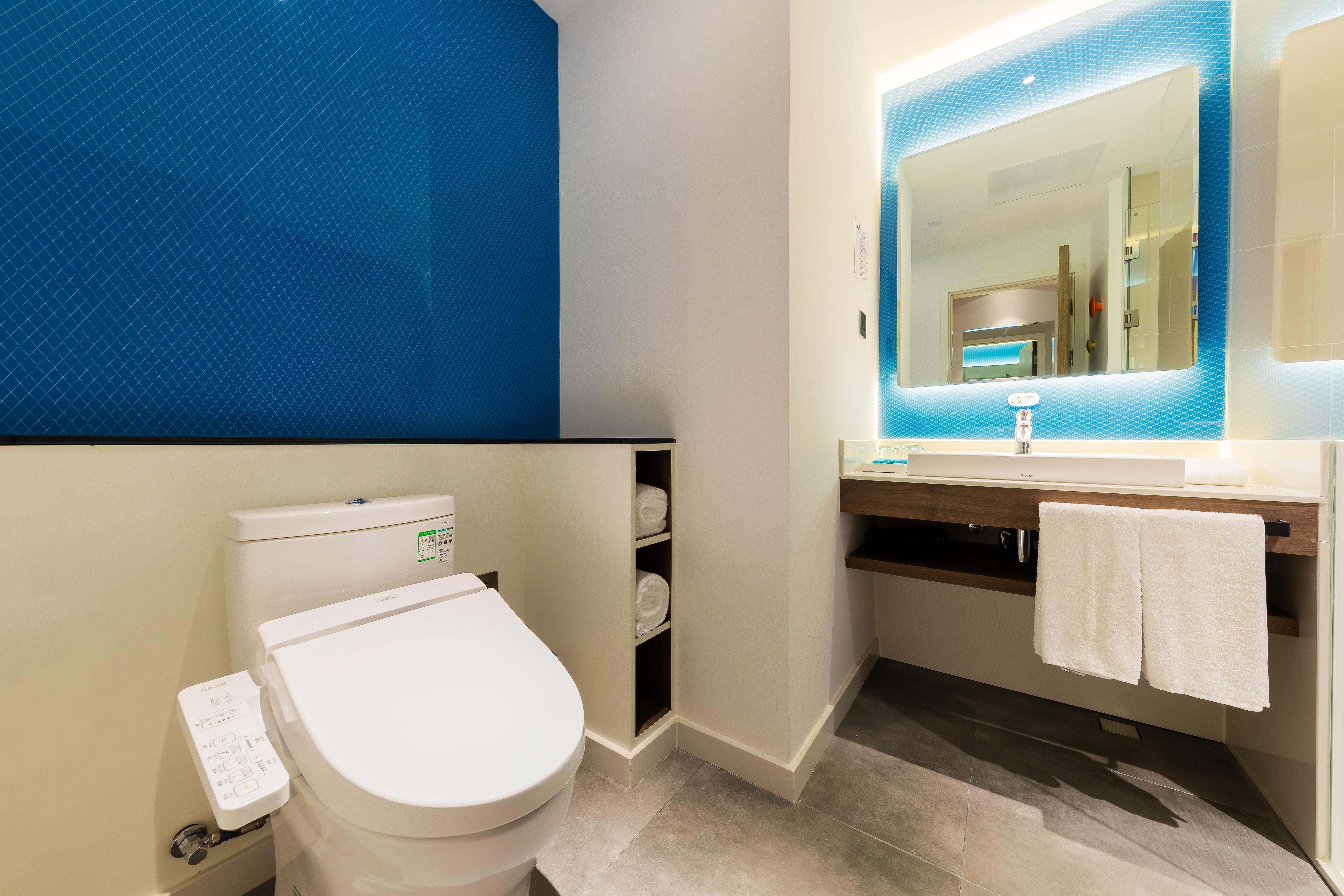 Holiday Inn Express Yichang Riverside By Ihg Exterior photo