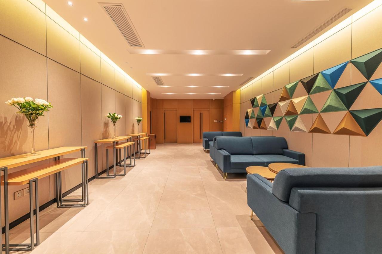Holiday Inn Express Yichang Riverside By Ihg Exterior photo